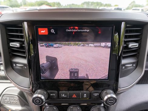 Used 2025 RAM 5500 Tradesman w/ Safety Group AWD/4WD image 25