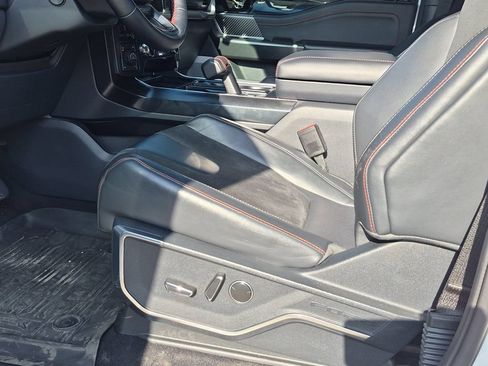 Used 2025 Ford F150 Raptor AWD/4WD image 18