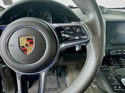 Used 2017 Porsche Cayenne Platinum Edition image 42