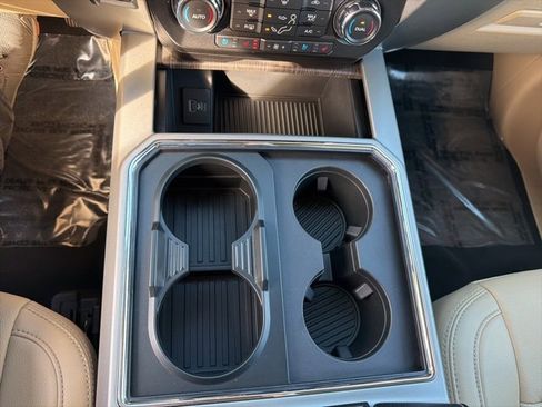 Certified 2021 Ford F350 Lariat w/ Chrome Package image 30