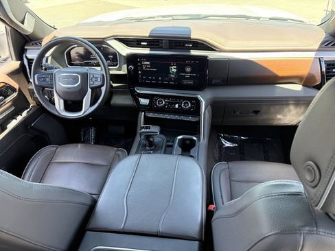 Used 2023 GMC Sierra 1500 Denali w/ Technology Package AWD/4WD image 16