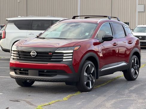 New 2026 Nissan Kicks SR w/ Cold Weather Package FWD image 8