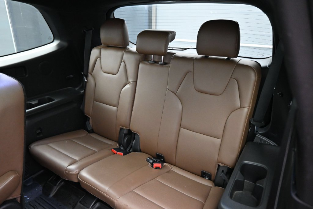 Used 2021 Kia Telluride SX w/ SX Prestige Package AWD/4WD image 26