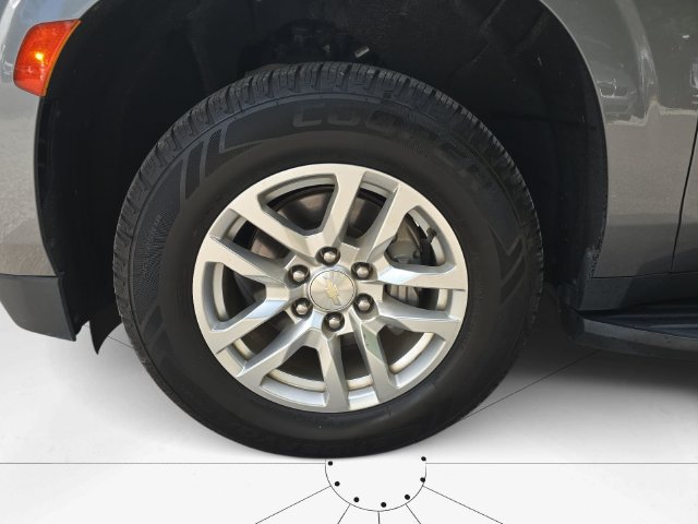 Used 2022 Chevrolet Suburban LT RWD image 24