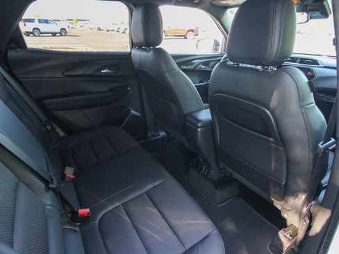 Used 2021 Chevrolet TrailBlazer RS w/ Sun and Liftgate Package image 24