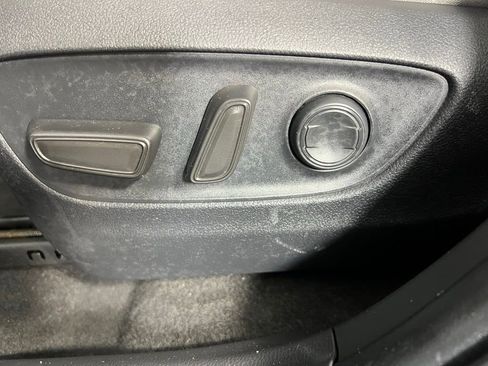 Used 2023 Toyota RAV4 XLE image 22