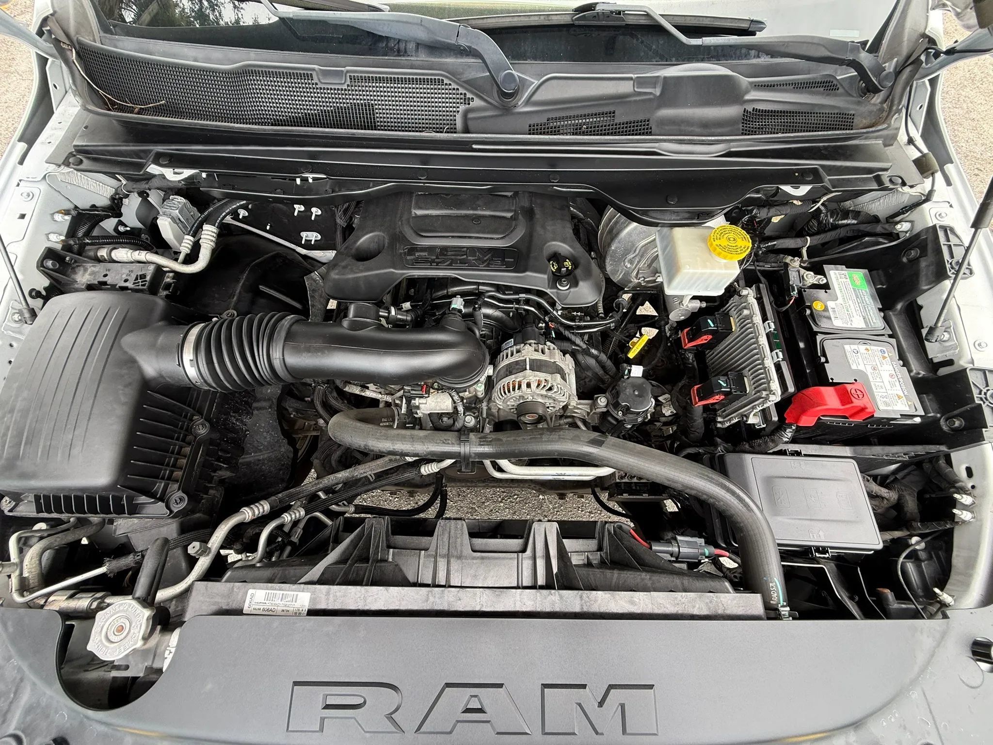 Used 2019 RAM 1500 Limited AWD/4WD image 17