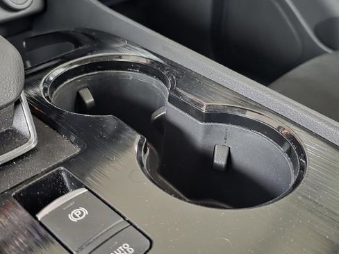 Used 2024 Nissan Rogue S FWD image 22