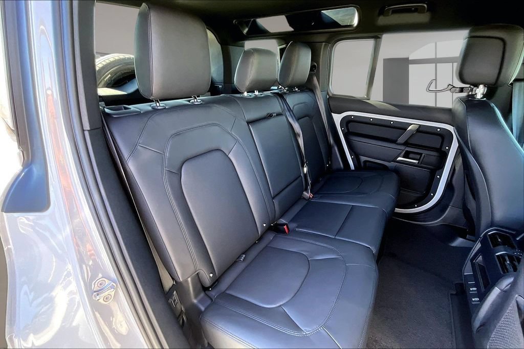 New 2026 Land Rover Defender 110 S AWD/4WD image 10