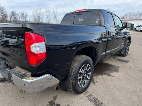Used 2015 Toyota Tundra SR5 image 11