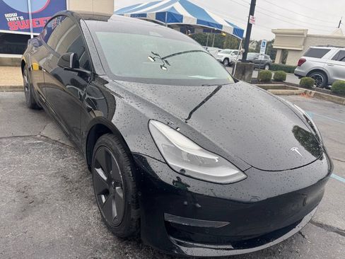 Used 2021 Tesla Model 3 Standard Range Plus RWD image 5