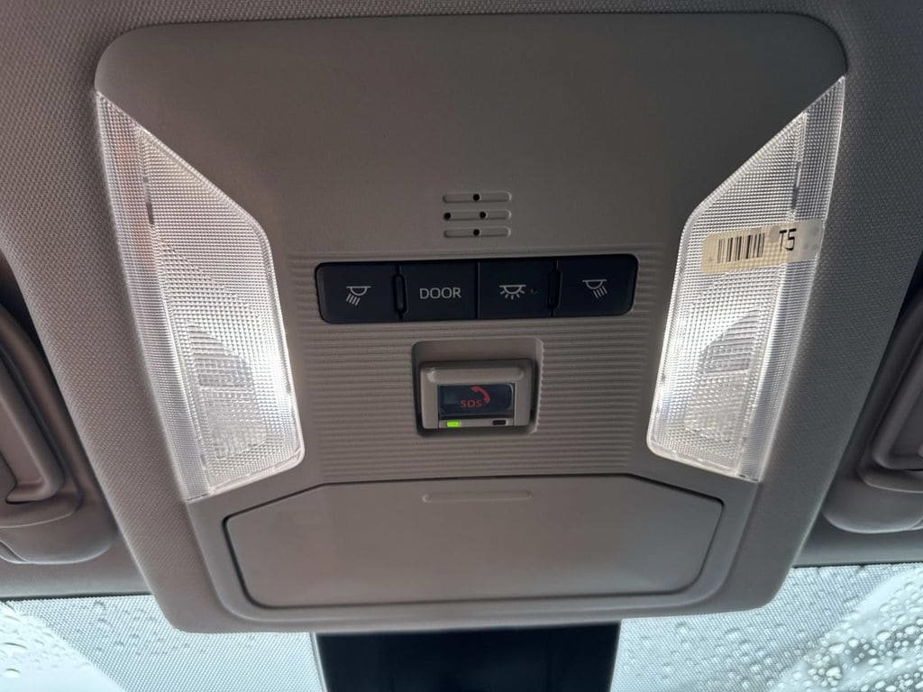 Used 2025 Toyota RAV4 XLE AWD/4WD image 38