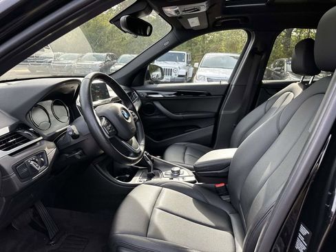 Used 2021 BMW X1 xDrive28i w/ Convenience Package image 12