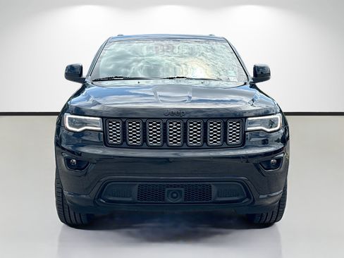 Used 2021 Jeep Grand Cherokee Laredo X RWD image 8