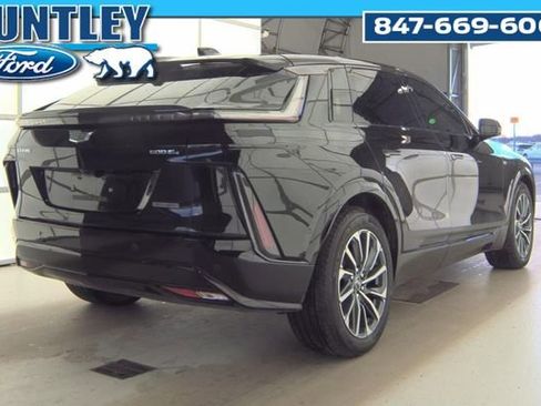 Used 2024 Cadillac Lyriq Sport AWD/4WD image 4