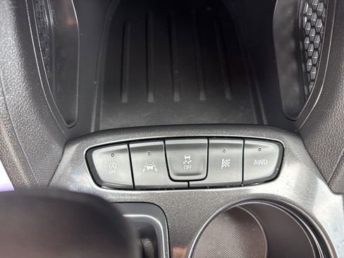 Used 2025 Chevrolet TrailBlazer LS w/ LS Convenience Package AWD/4WD image 24