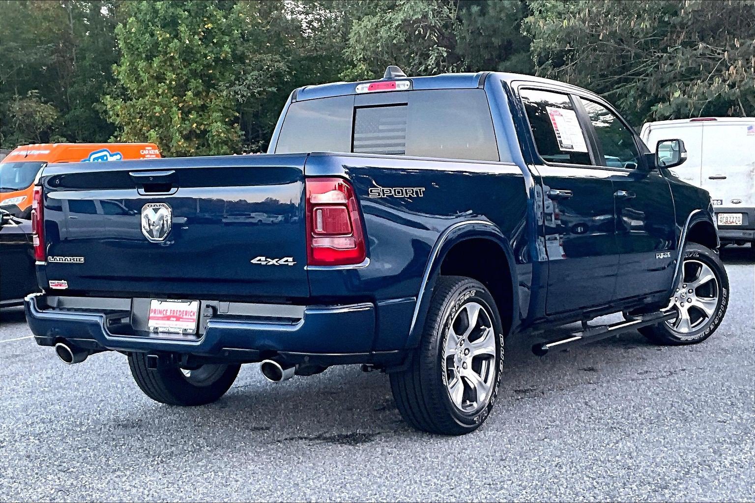 Used 2022 RAM 1500 Laramie w/ Sport Appearance Package AWD/4WD image 11