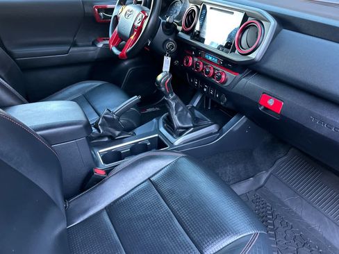 Used 2019 Toyota Tacoma TRD Pro image 16