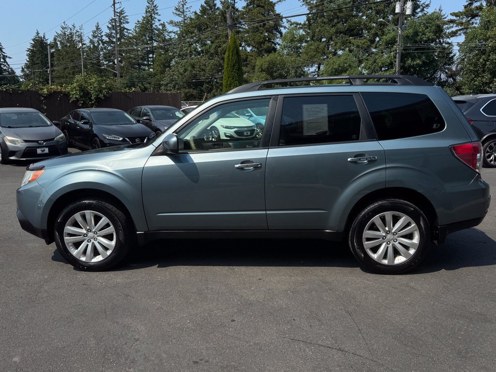 Used 2013 Subaru Forester 2.5X Premium w/ All-Weather Pkg AWD/4WD image 4