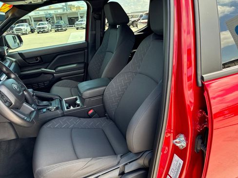 Used 2026 Toyota Tacoma SR5 AWD/4WD image 16