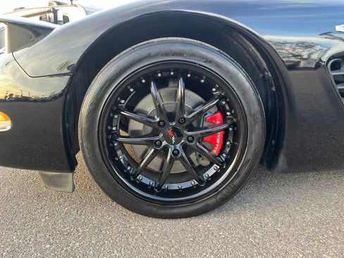 Used 2004 Chevrolet Corvette Z06 w/ Memory Package image 37