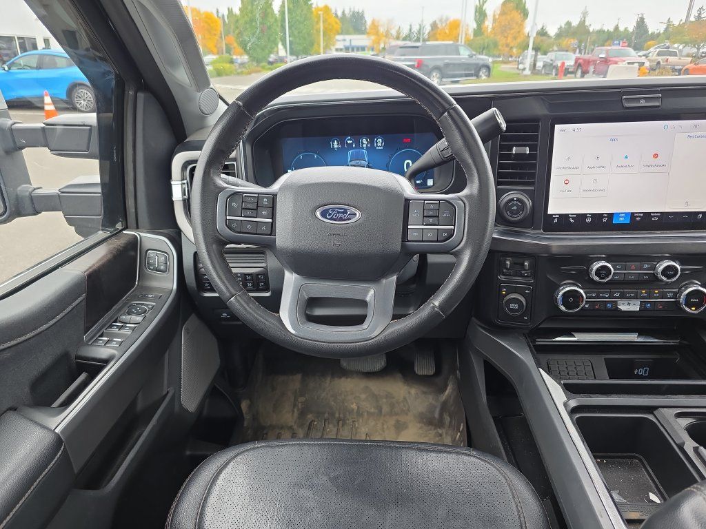 Used 2025 Ford F350 Lariat w/ Lariat Ultimate Package AWD/4WD image 17