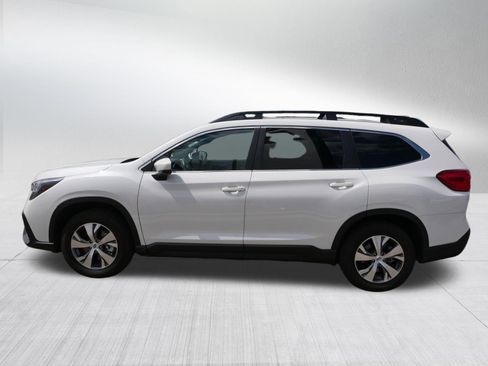 Used 2025 Subaru Ascent Premium AWD/4WD image 4