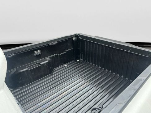 Used 2024 Toyota Tacoma TRD Off-Road image 17