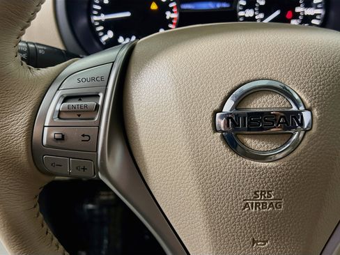 Used 2016 Nissan Altima 2.5 SV FWD image 19