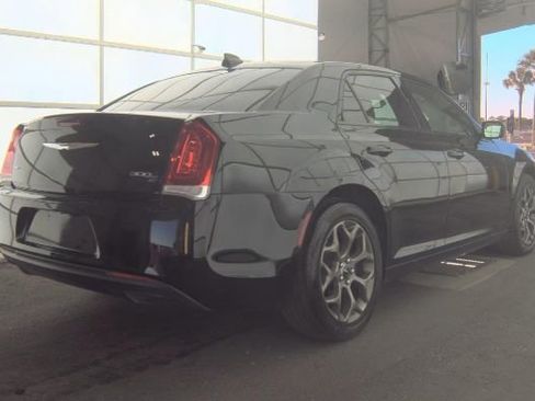 Used 2016 Chrysler 300 S image 4