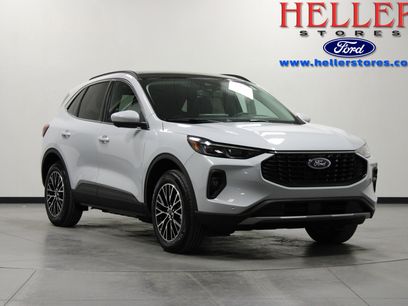 New 2026 Ford Escape SE w/ PHEV Premium Package