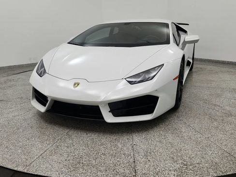 Used 2018 Lamborghini Huracan LP 580-2 RWD image 10