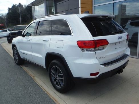 Used 2018 Jeep Grand Cherokee Limited w/ Trailer Tow Group IV image 13