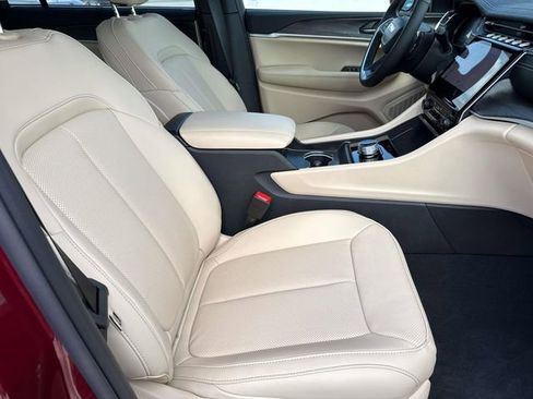 New 2025 Jeep Grand Cherokee L Limited w/ Luxury Tech Group II RWD image 26
