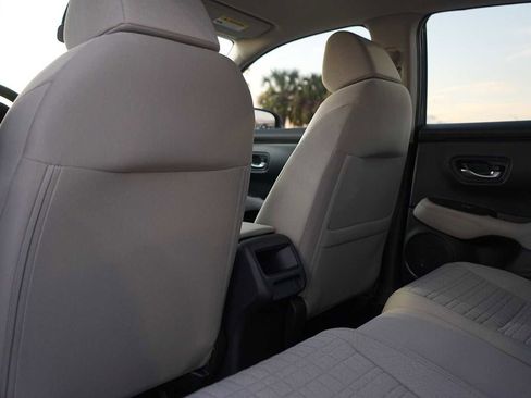 New 2026 Honda HR-V LX image 12