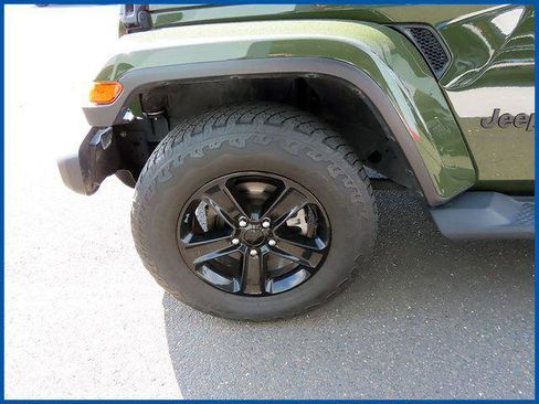 Certified 2023 Jeep Wrangler Unlimited Sahara AWD/4WD image 4