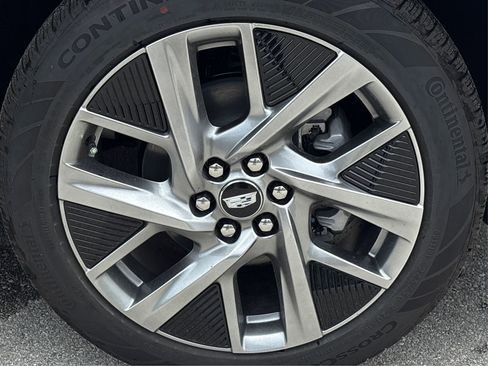 New 2026 Cadillac Optiq Luxury 1 RWD image 13