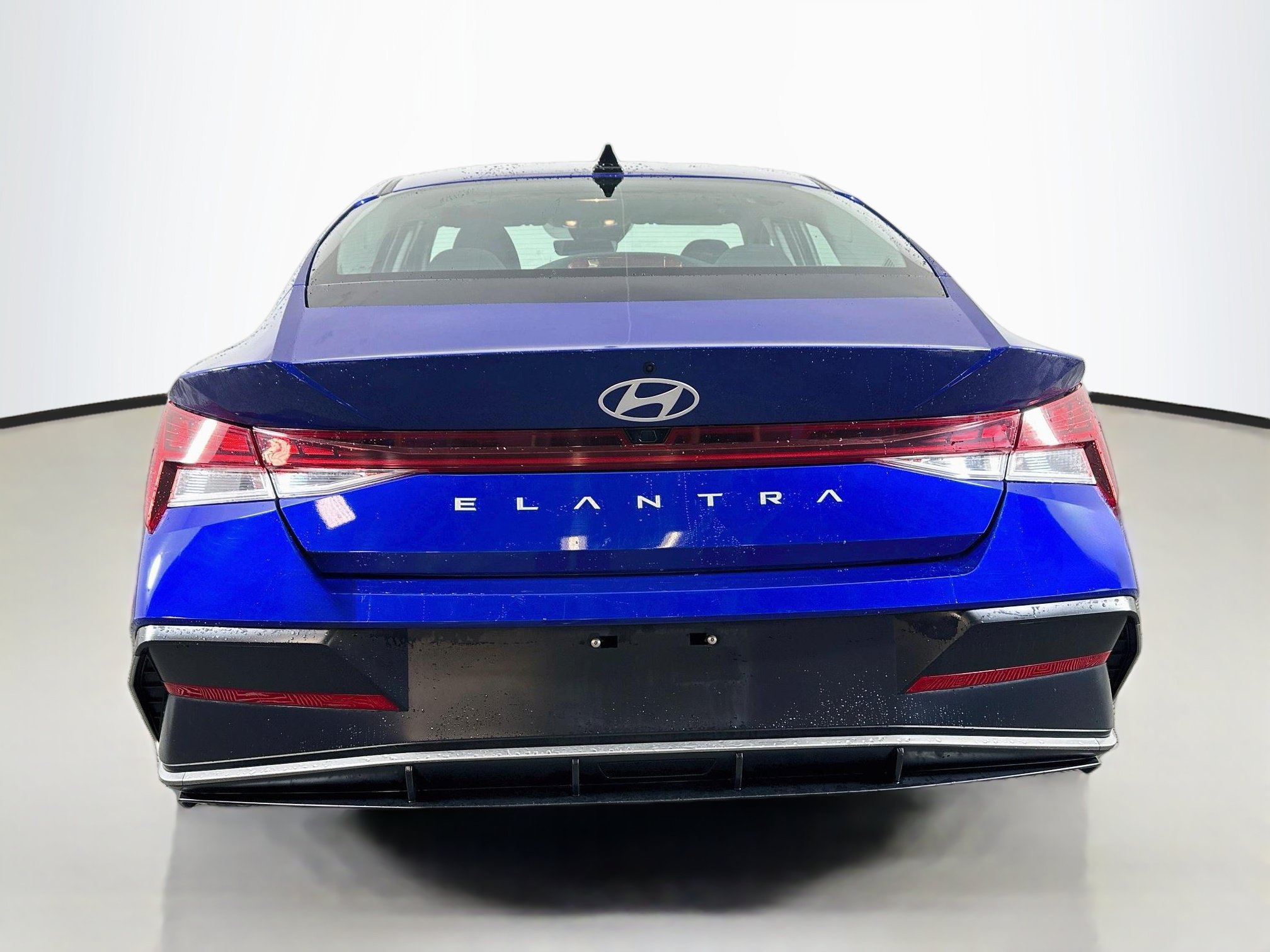 Certified 2025 Hyundai Elantra SEL FWD image 6