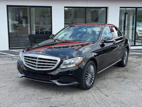 Used 2015 Mercedes-Benz C 300 4MATIC Sedan image 3