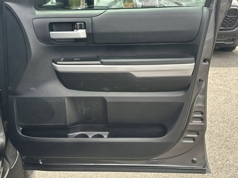 Used 2019 Toyota Tundra SR5 w/ SR5 Upgrade Package image 18