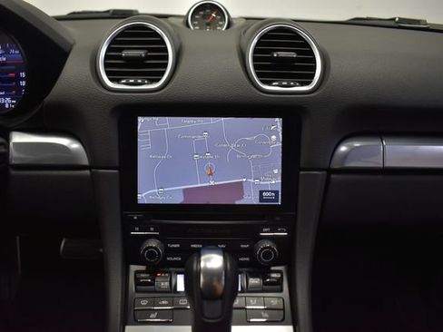 Used 2018 Porsche 718 Cayman S RWD image 19
