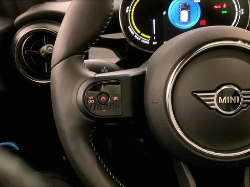 Certified 2023 MINI Cooper SE FWD image 18
