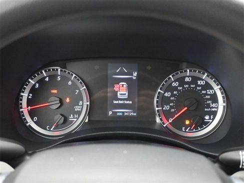 Used 2020 Toyota Highlander L image 32