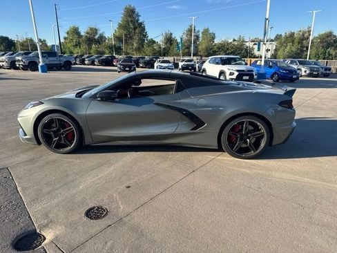 Used 2023 Chevrolet Corvette Stingray Premium Conv w/ Z51 Performance Package RWD image 8