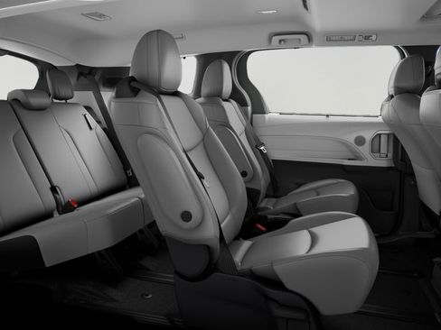 New 2026 Toyota Sienna XLE FWD image 21