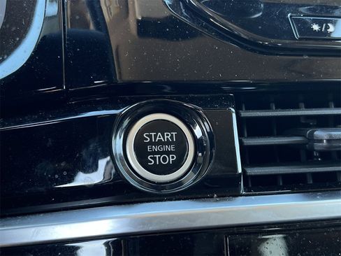 Certified 2024 Nissan Pathfinder Platinum image 19