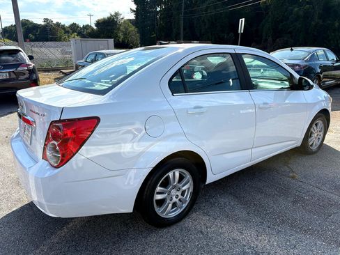 Used 2013 Chevrolet Sonic LT image 3