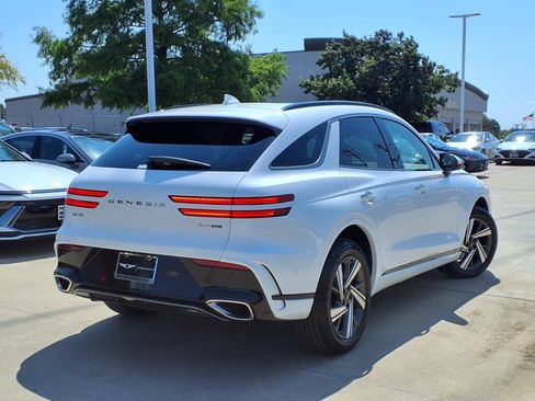 New 2026 Genesis GV70 3.5T Sport Advanced image 2