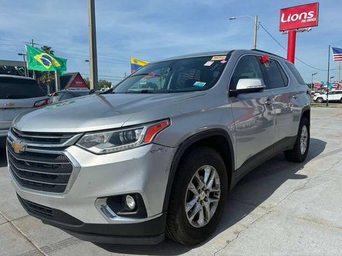 Used 2019 Chevrolet Traverse LT FWD image 4