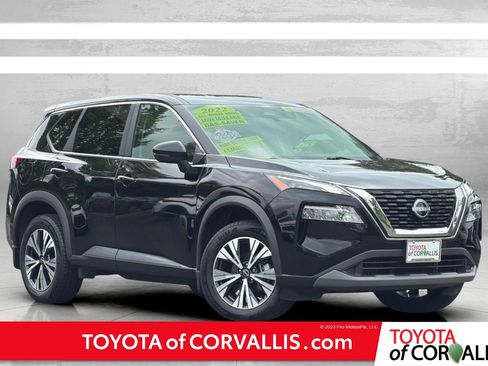 Used 2022 Nissan Rogue SV AWD/4WD image 1